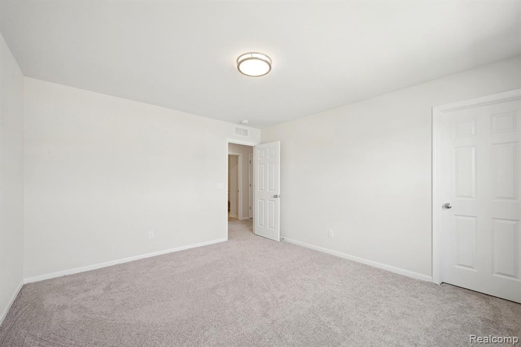 368 Edge Brook Drive Property Photo 19