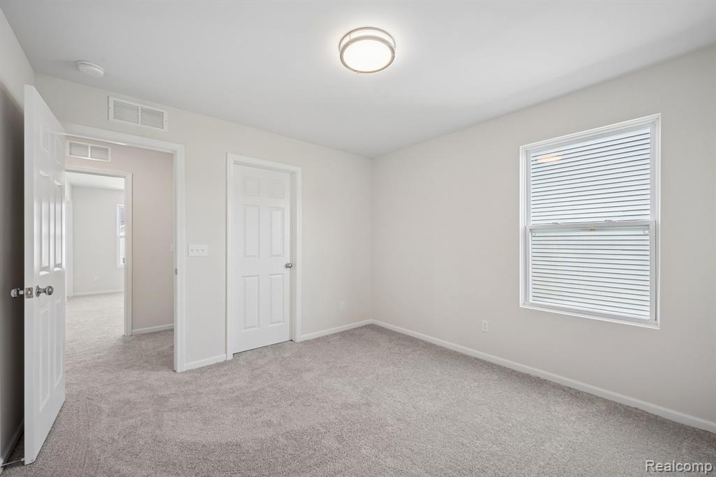 368 Edge Brook Drive Property Photo 25