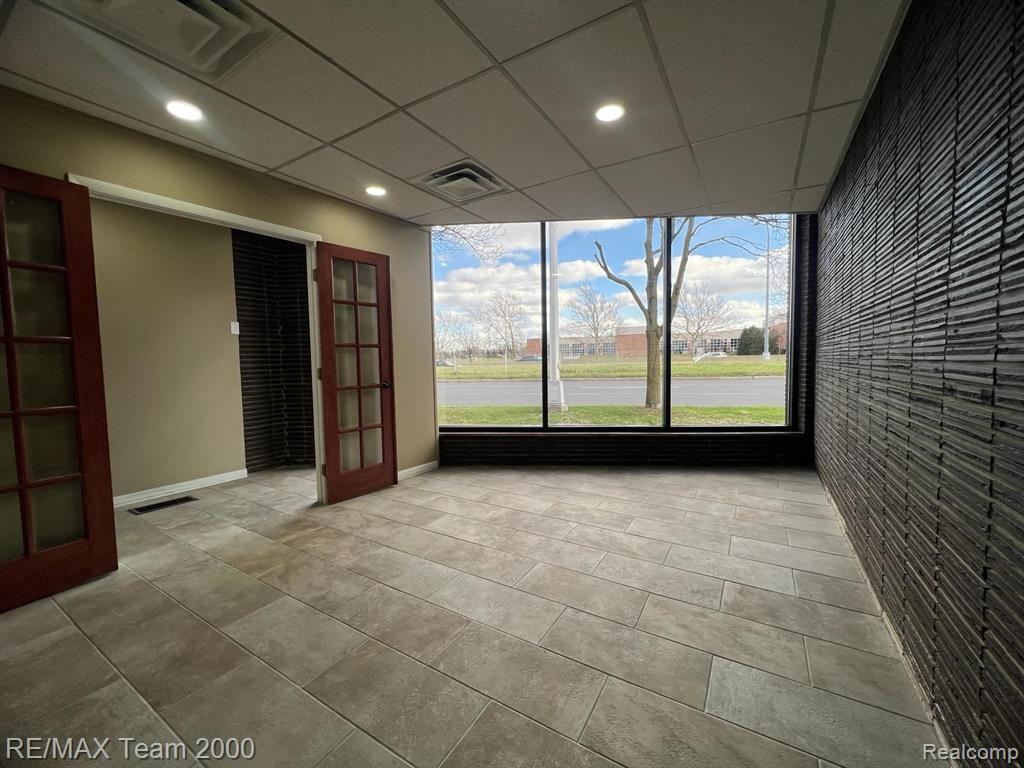 15706 Michigan Avenue Property Photo 6