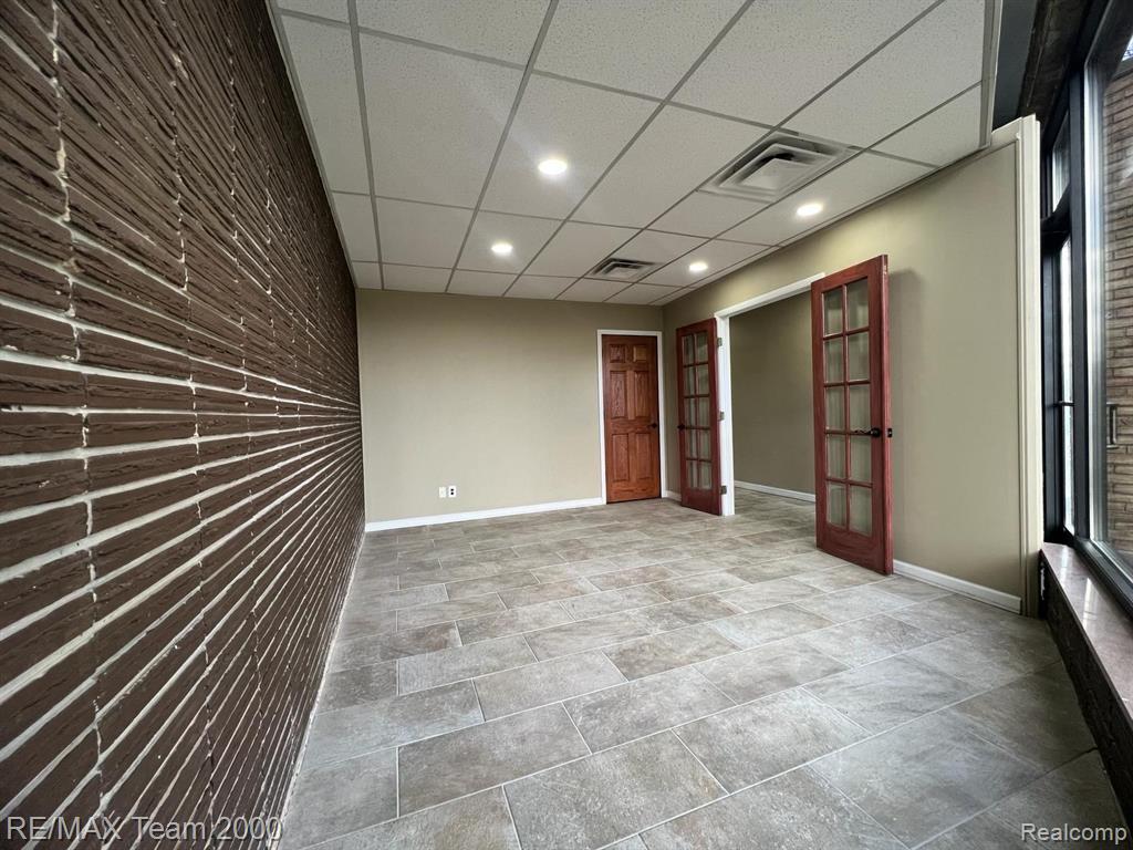 15706 Michigan Avenue Property Photo 7