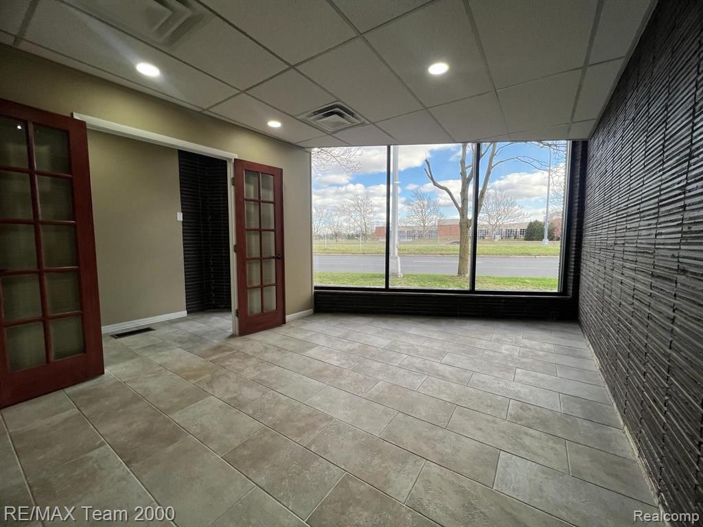 15706 Michigan Avenue Property Photo 8