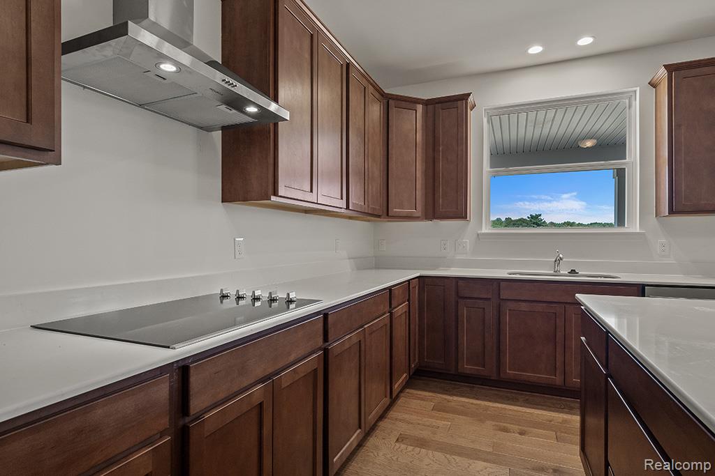 24929 Sheffield Forest Drive Property Photo 8