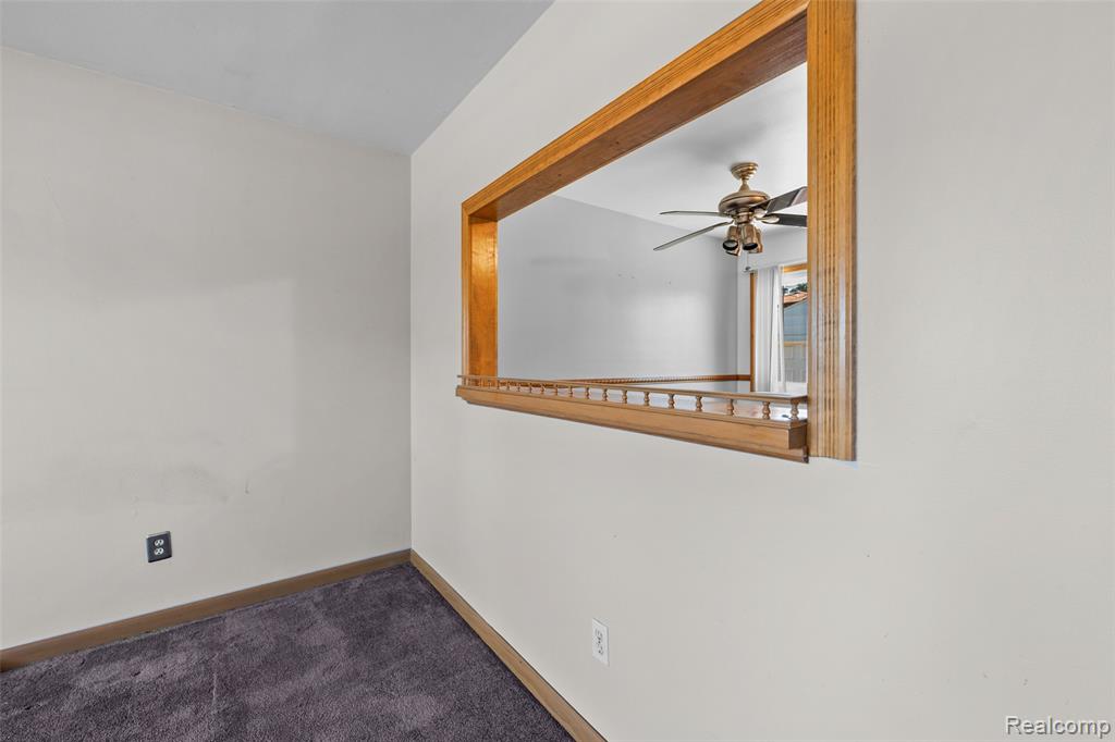 15641 Common Road Property Photo 12