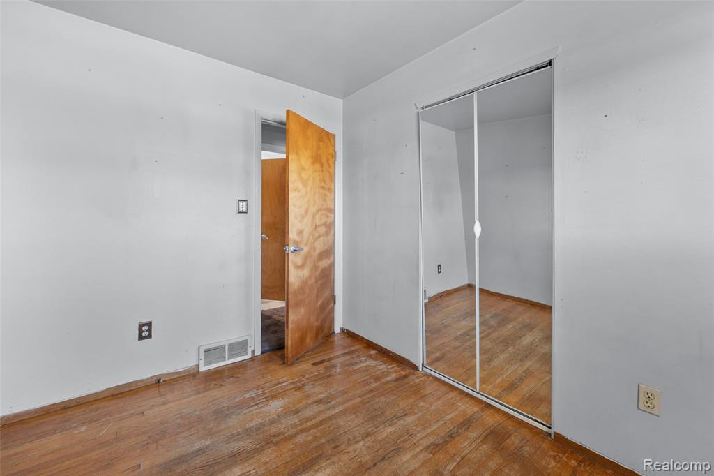 15641 Common Road Property Photo 20