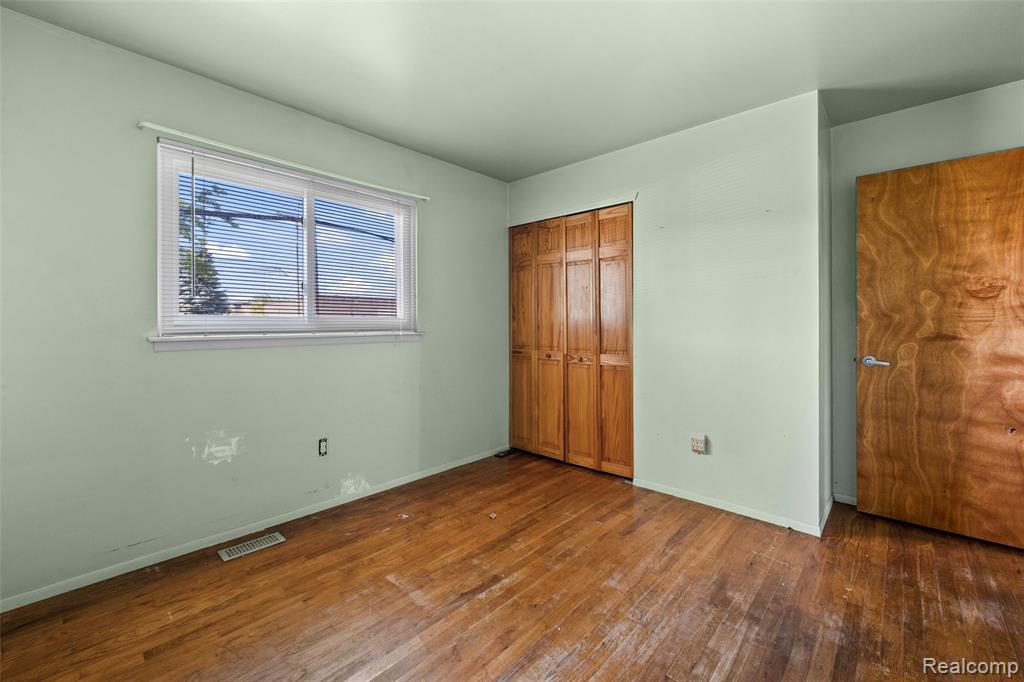 15641 Common Road Property Photo 24