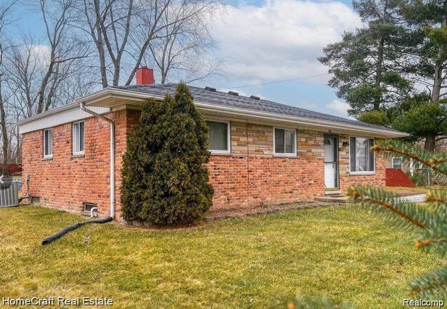 1233 Davis St Property Photo 2