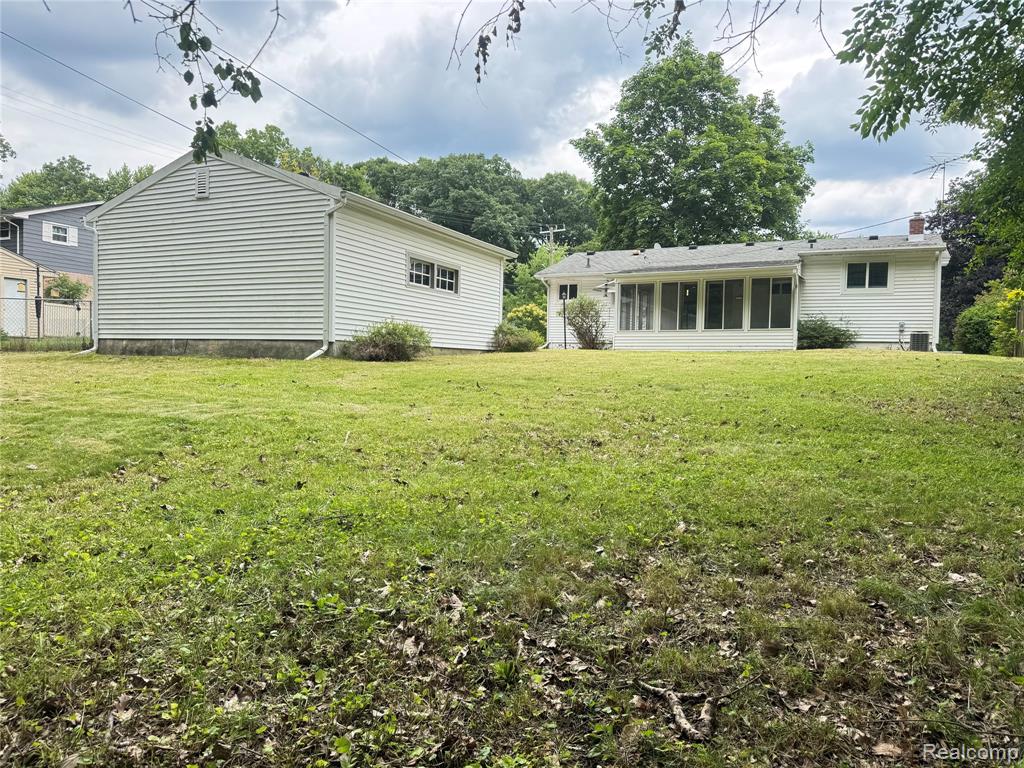 1103 Ravenwood Street Property Photo 35