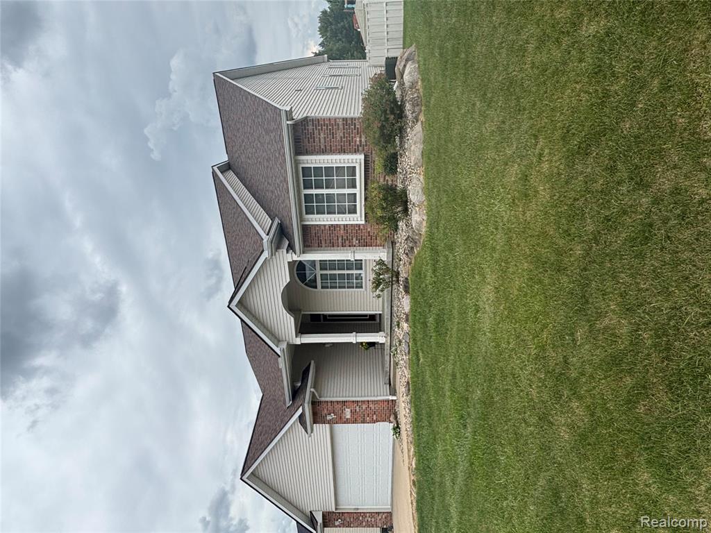 7129 Parkridge Parkway Property Photo 1