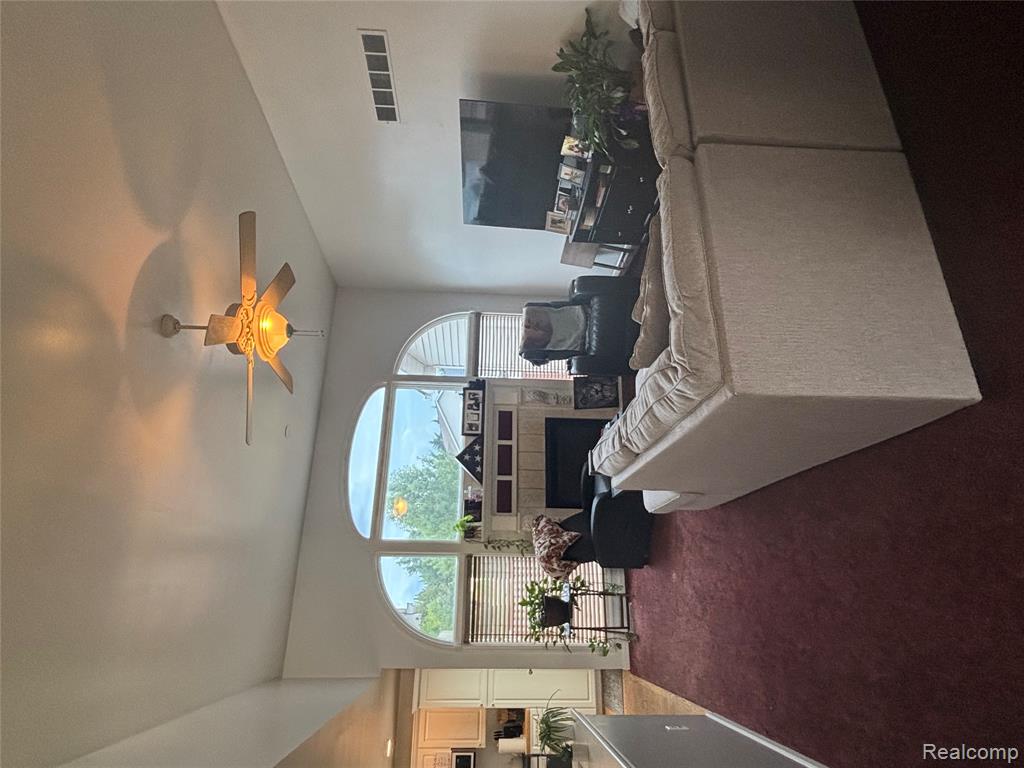 7129 Parkridge Parkway Property Photo 8