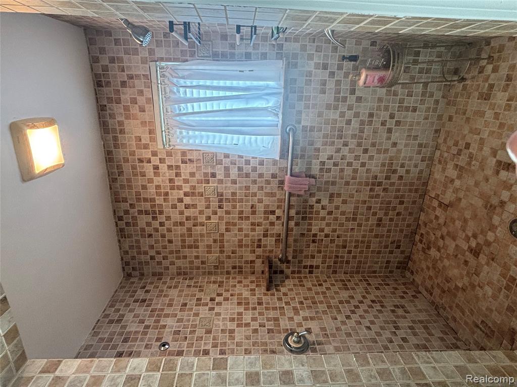 7129 Parkridge Parkway Property Photo 17