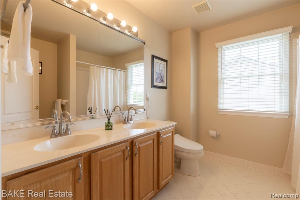 15396 Bay Hill Drive Property Photo 42