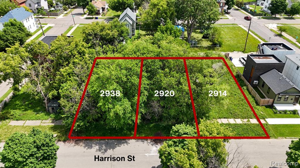 2938 Harrison Street Property Photo 4