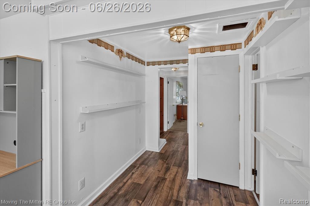46800 W 11 Mile Road Property Photo 18