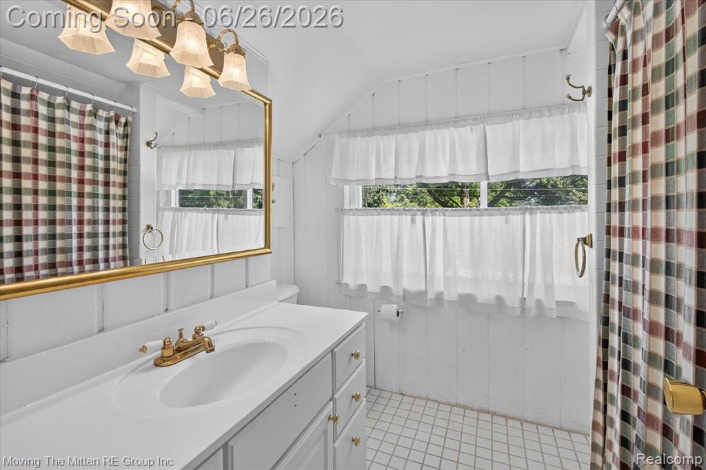 46800 W 11 Mile Road Property Photo 30