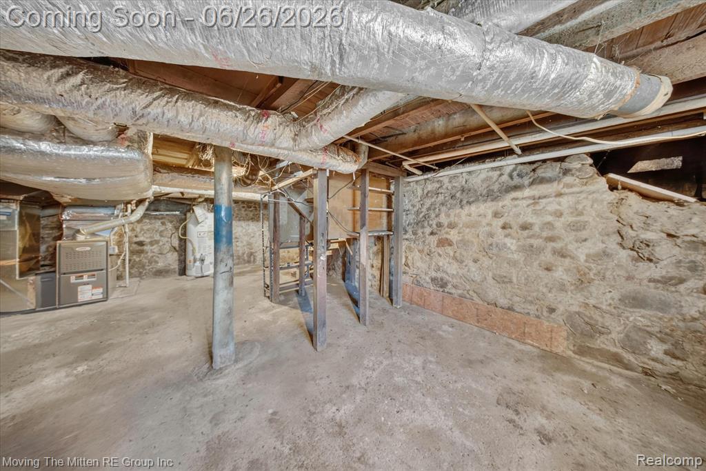 46800 W 11 Mile Road Property Photo 37
