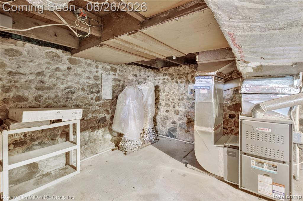46800 W 11 Mile Road Property Photo 38