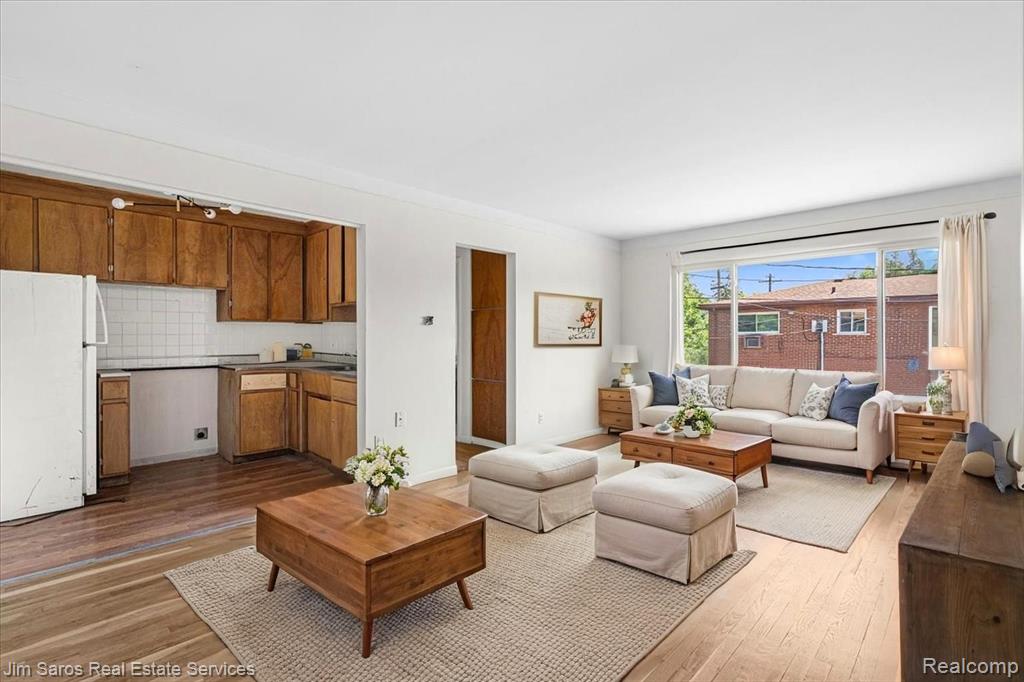17160 Gravier Street Property Photo 9