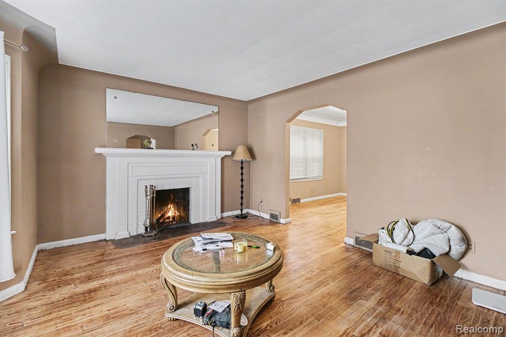 17333 Mansfield Street Property Photo 7