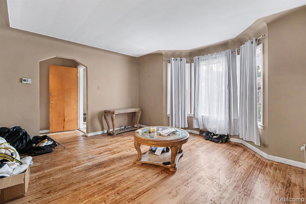 17333 Mansfield Street Property Photo 8