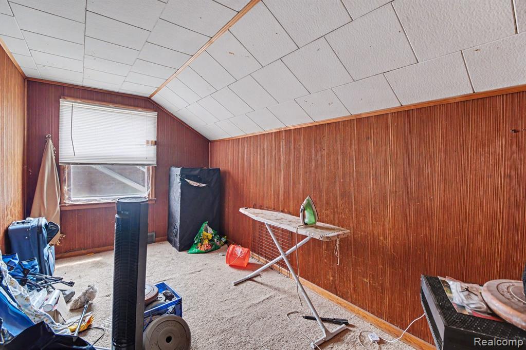 17333 Mansfield Street Property Photo 21