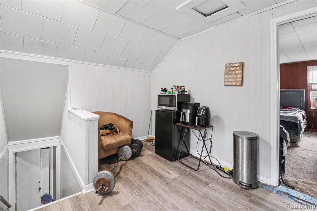 17333 Mansfield Street Property Photo 25