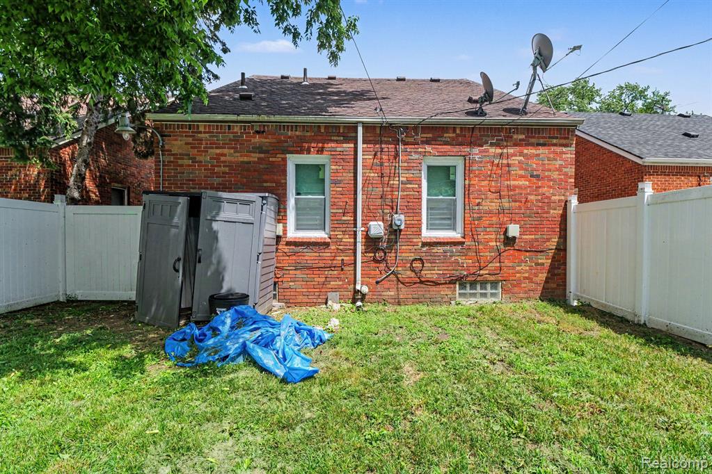 17333 Mansfield Street Property Photo 33