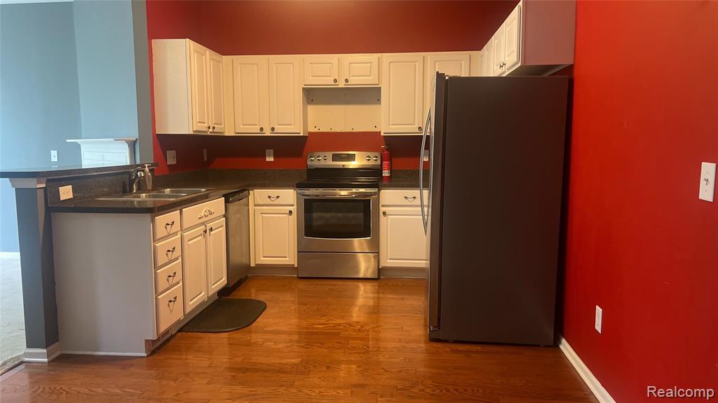 14303 Vauxhall Drive Property Photo 5