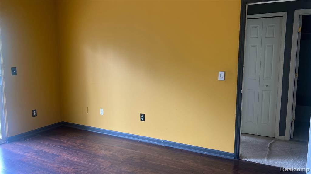 14303 Vauxhall Drive Property Photo 12