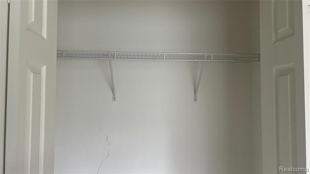14303 Vauxhall Drive Property Photo 16