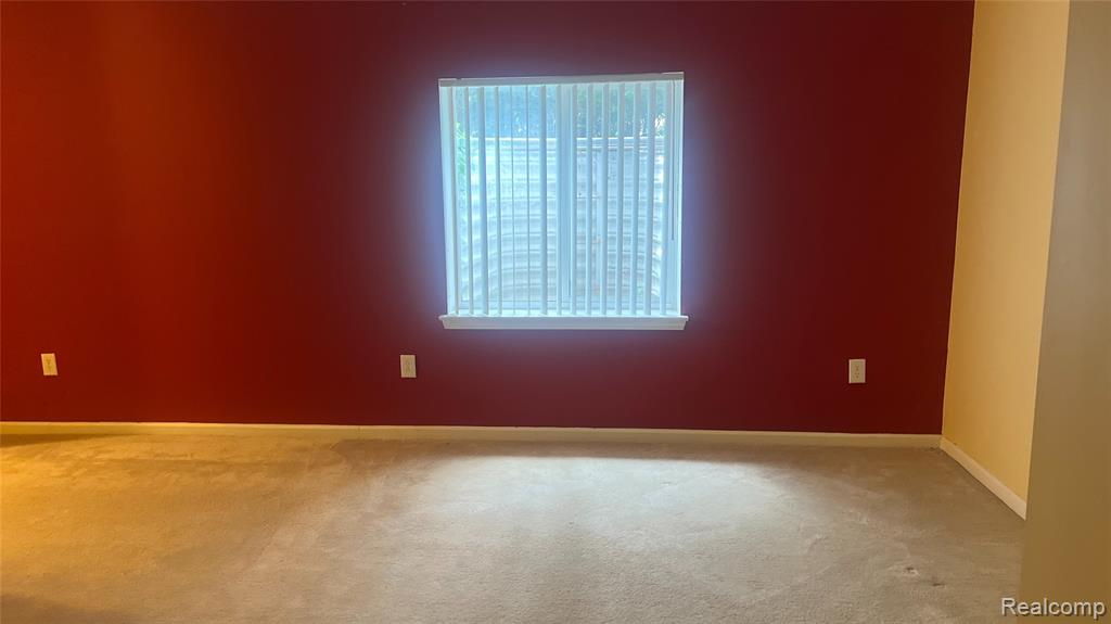 14303 Vauxhall Drive Property Photo 21