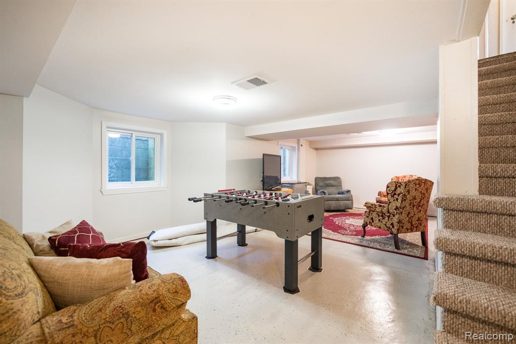 28090 Sunset Boulevard Property Photo 27
