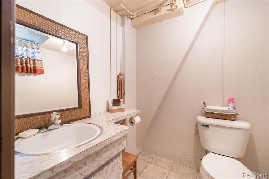 28090 Sunset Boulevard Property Photo 30