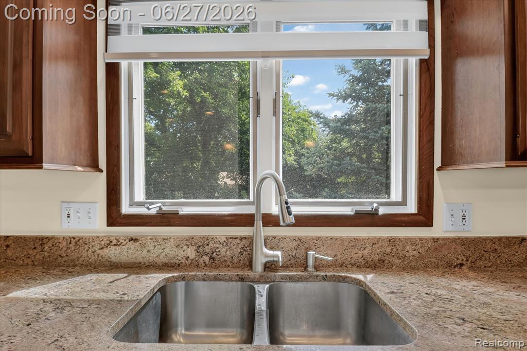 30150 Ardmore Drive Property Photo 11