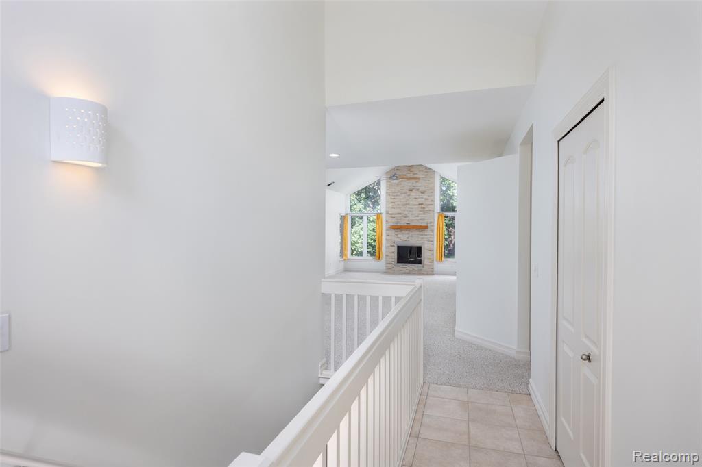 49290 Wayburn Drive Property Photo 4