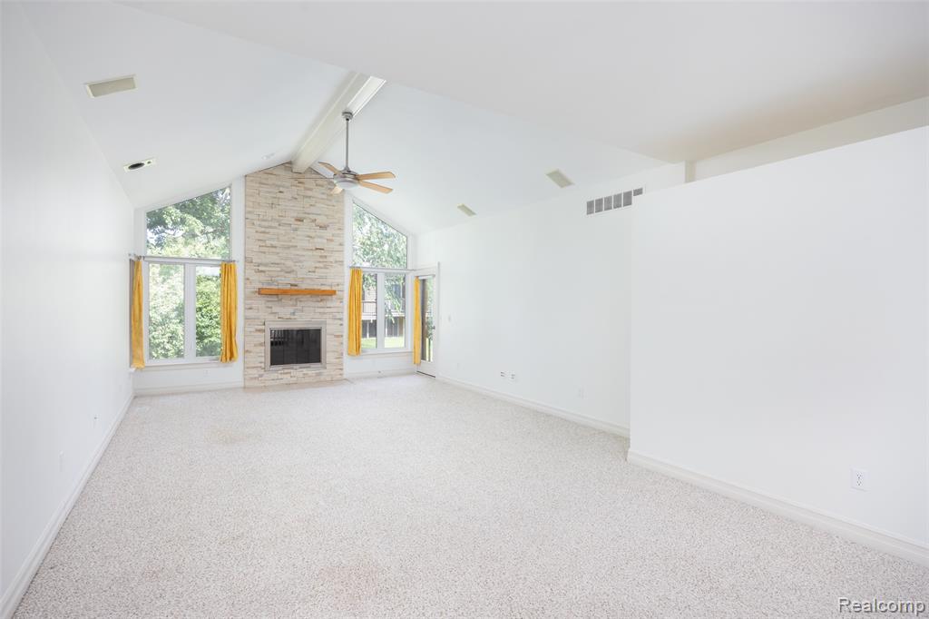 49290 Wayburn Drive Property Photo 11
