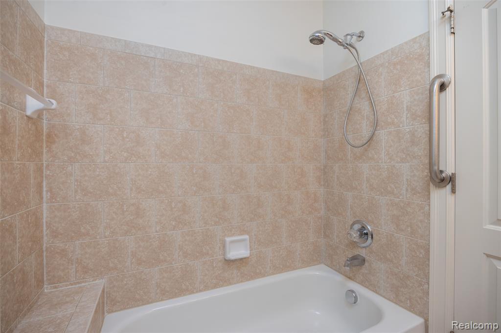 49290 Wayburn Drive Property Photo 21