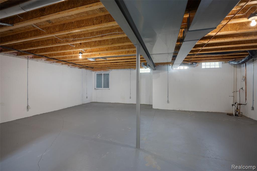 49290 Wayburn Drive Property Photo 23