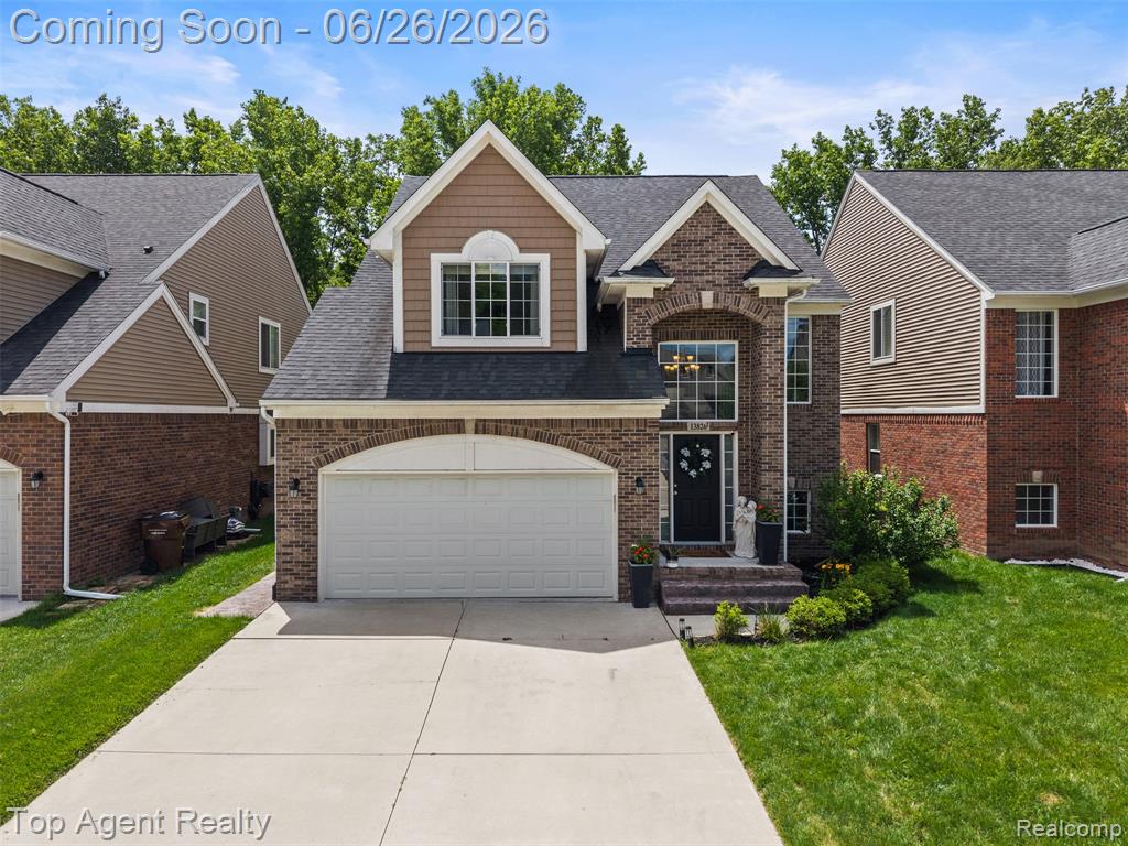13826 Grandeur Avenue Property Photo 2