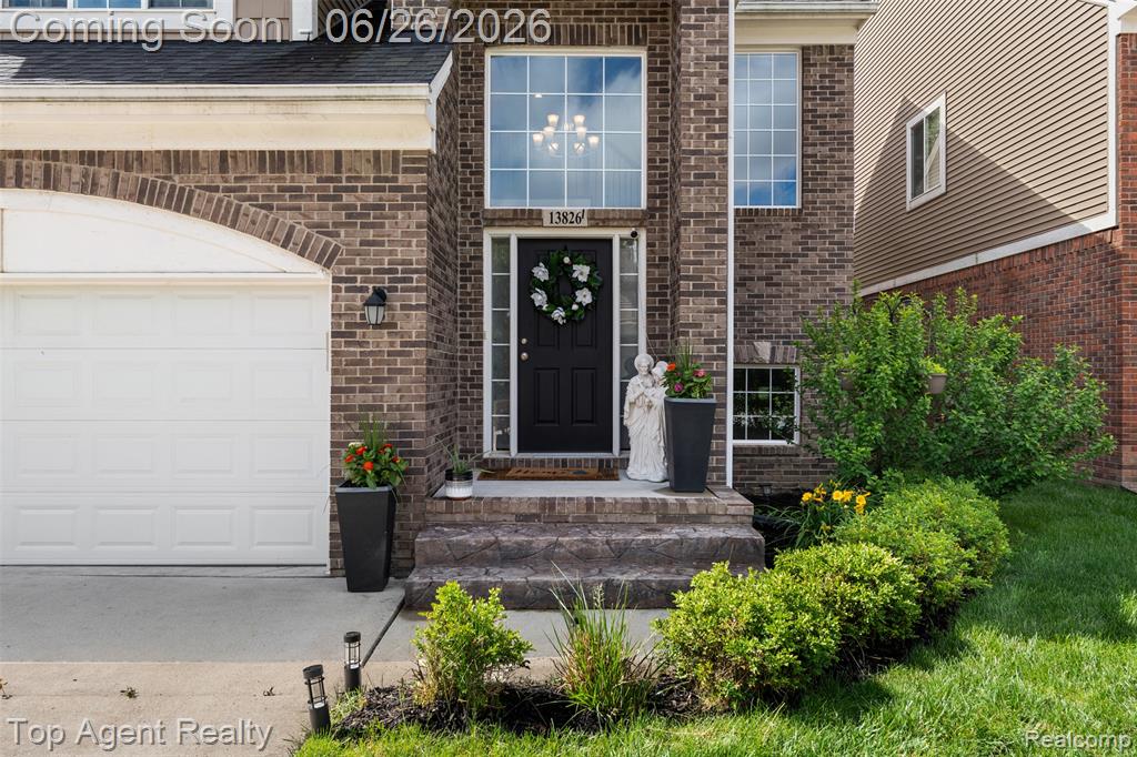 13826 Grandeur Avenue Property Photo 3