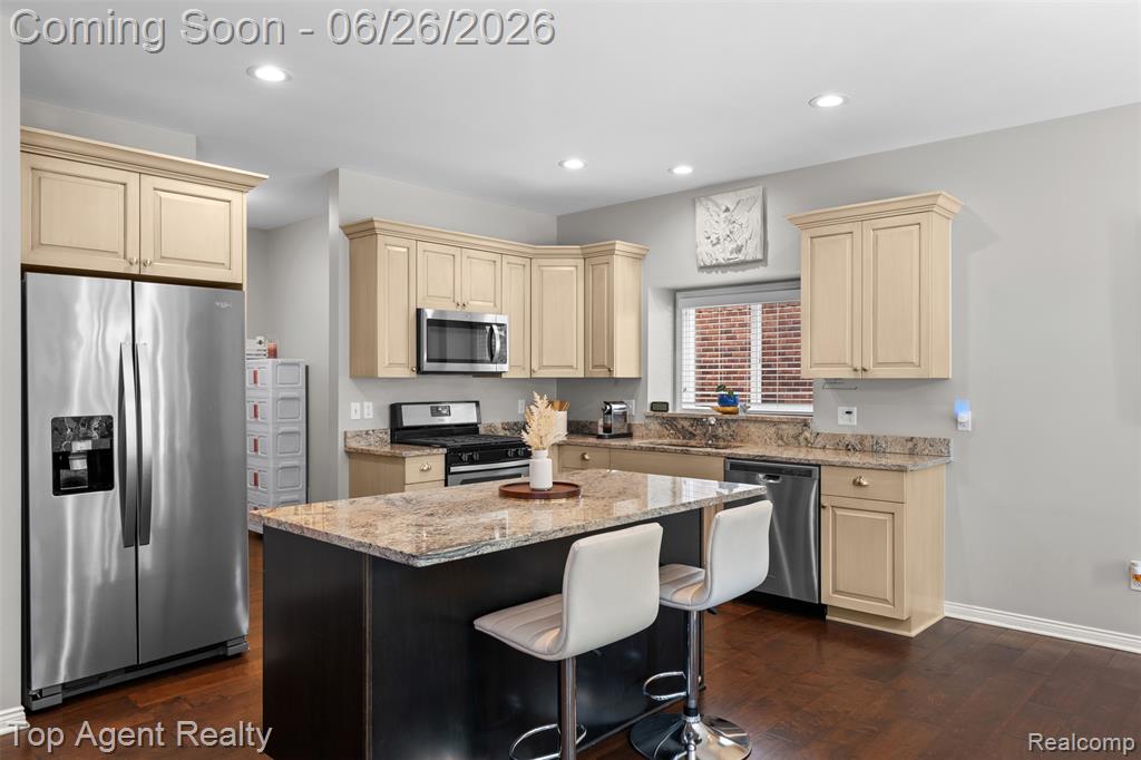 13826 Grandeur Avenue Property Photo 13