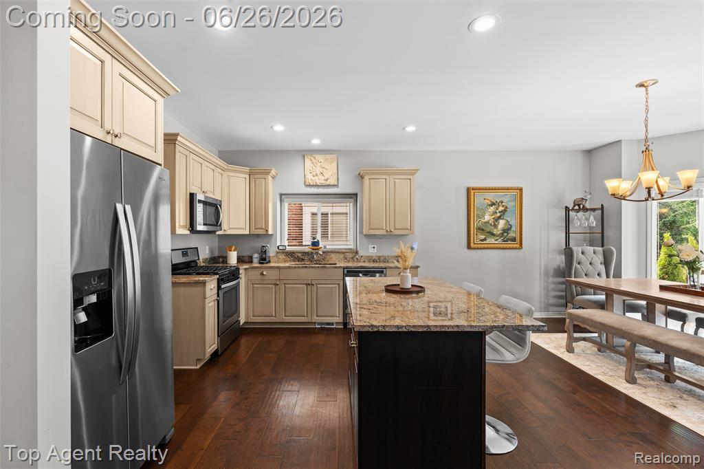 13826 Grandeur Avenue Property Photo 16