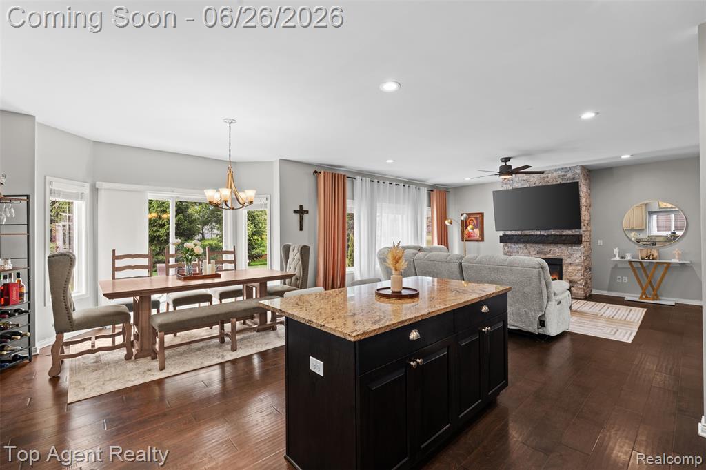 13826 Grandeur Avenue Property Photo 18