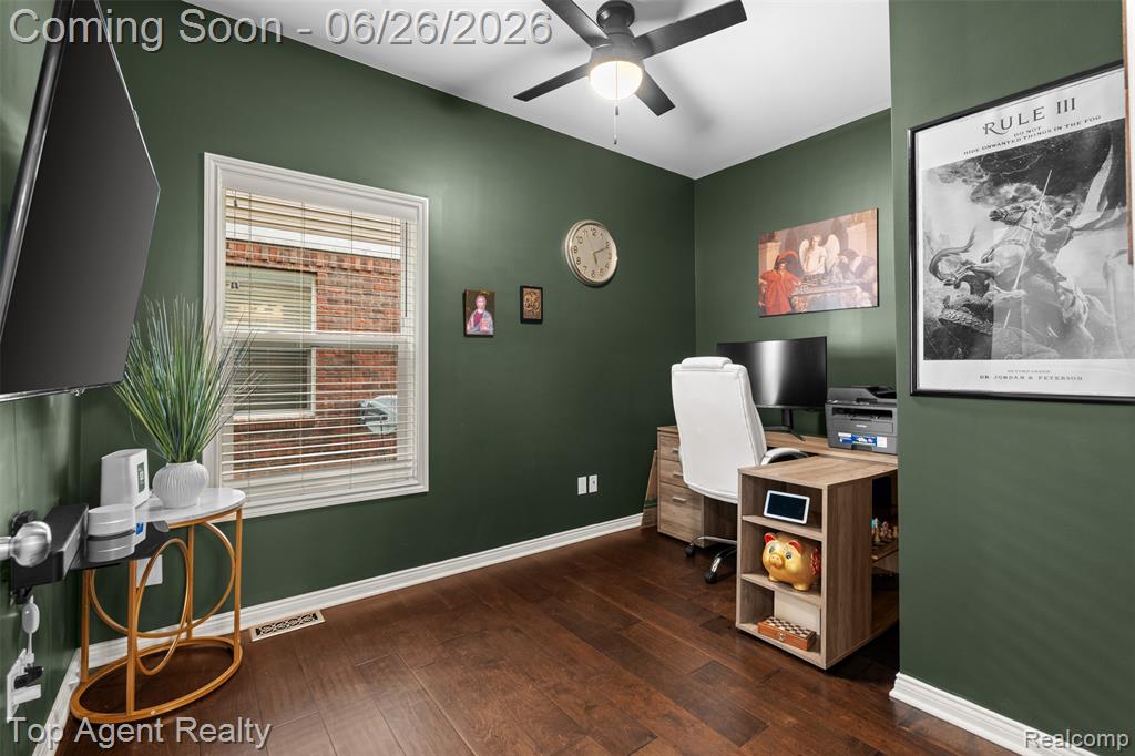 13826 Grandeur Avenue Property Photo 19