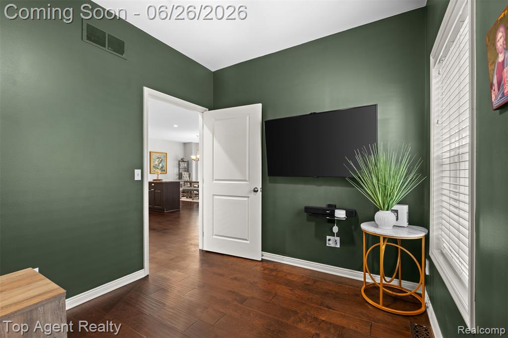13826 Grandeur Avenue Property Photo 20
