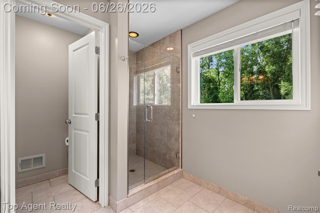 13826 Grandeur Avenue Property Photo 27