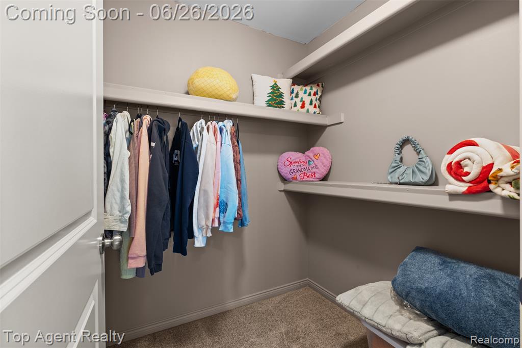 13826 Grandeur Avenue Property Photo 37