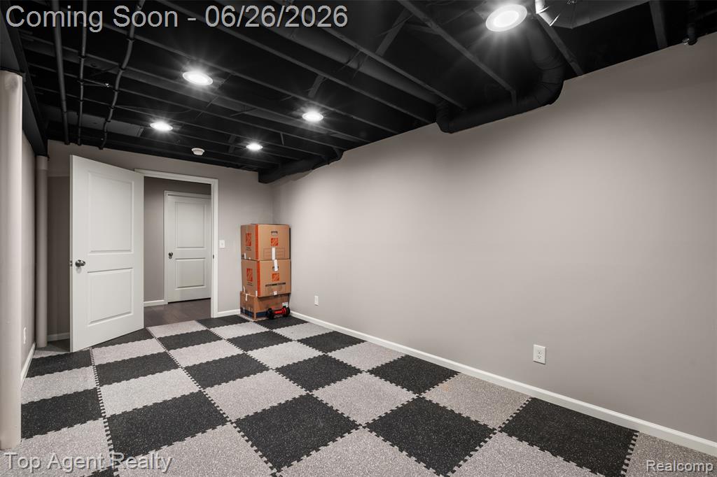 13826 Grandeur Avenue Property Photo 42