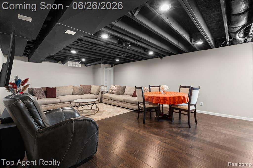 13826 Grandeur Avenue Property Photo 43