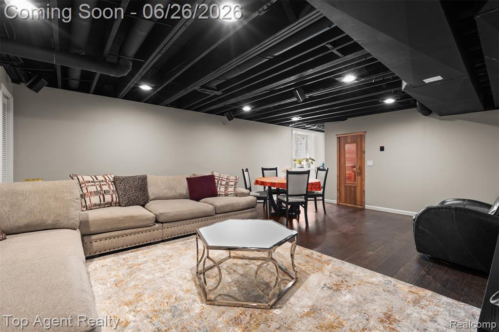 13826 Grandeur Avenue Property Photo 46