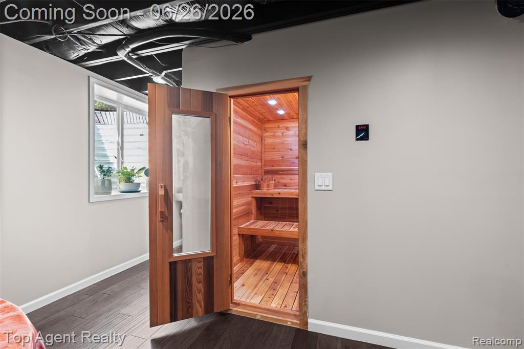 13826 Grandeur Avenue Property Photo 47